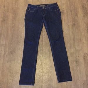 DL1961 - Jessica Skinny Size 29